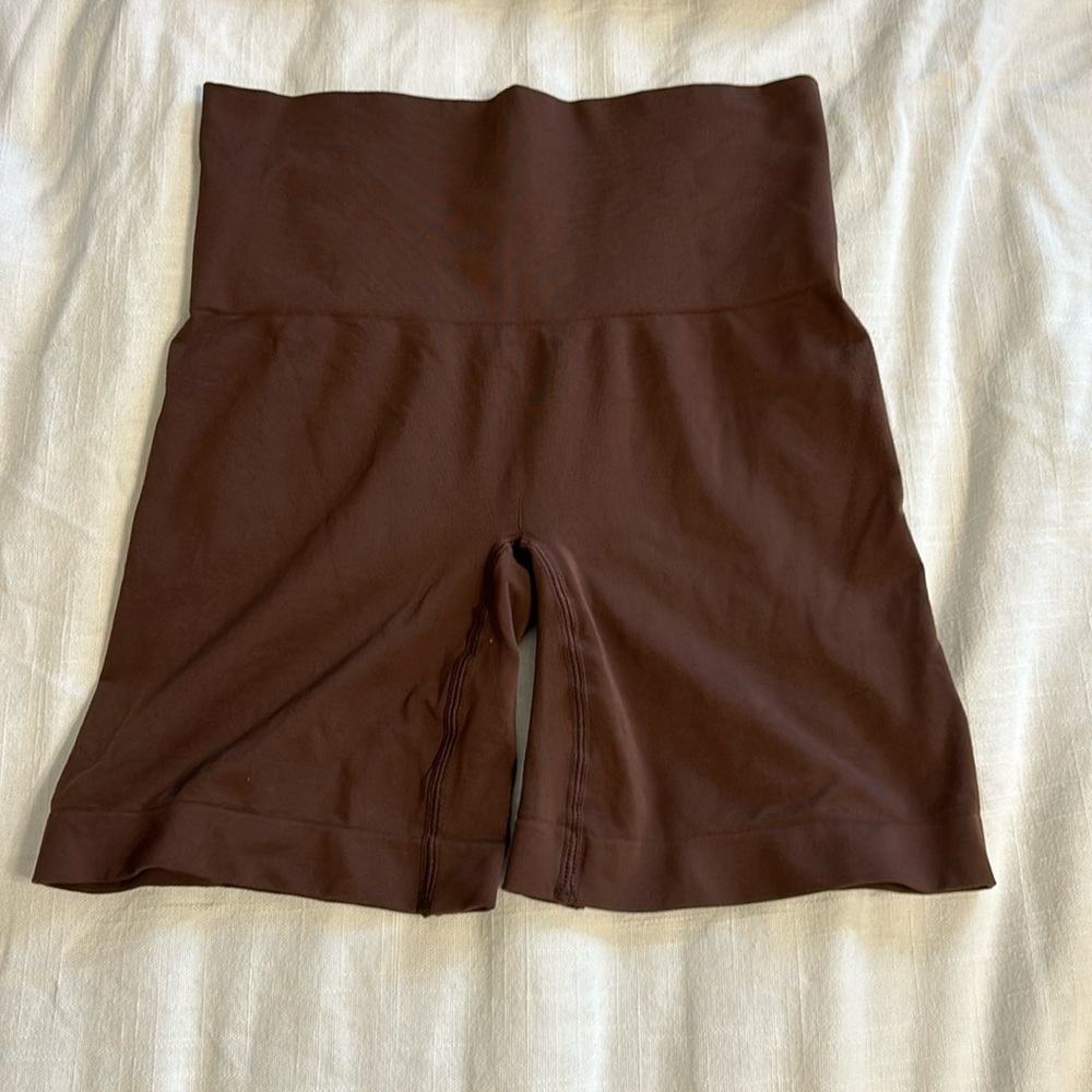 Skims brown shorts size S
